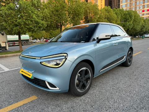 Автомобиль #1044608