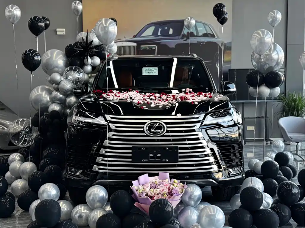 Lexus LX