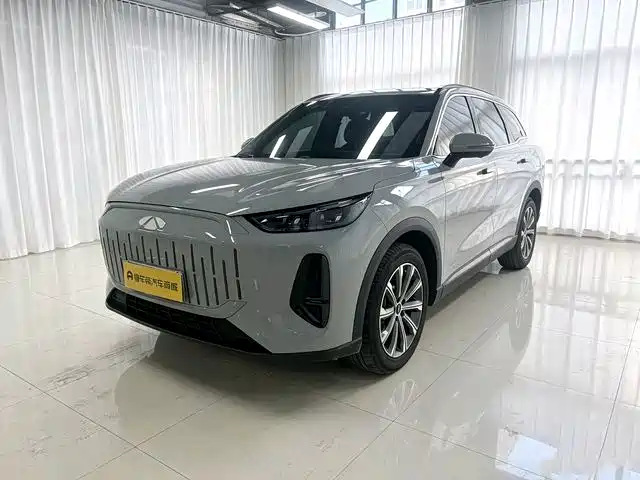 Chery T9