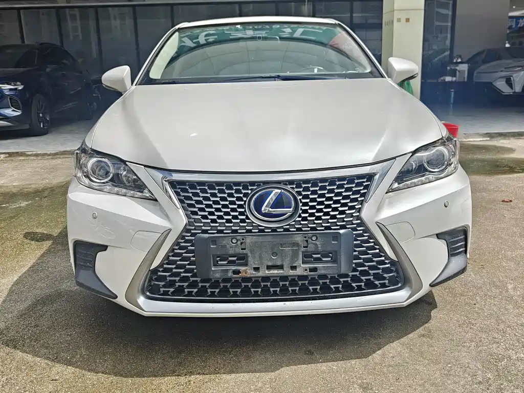 Lexus CT