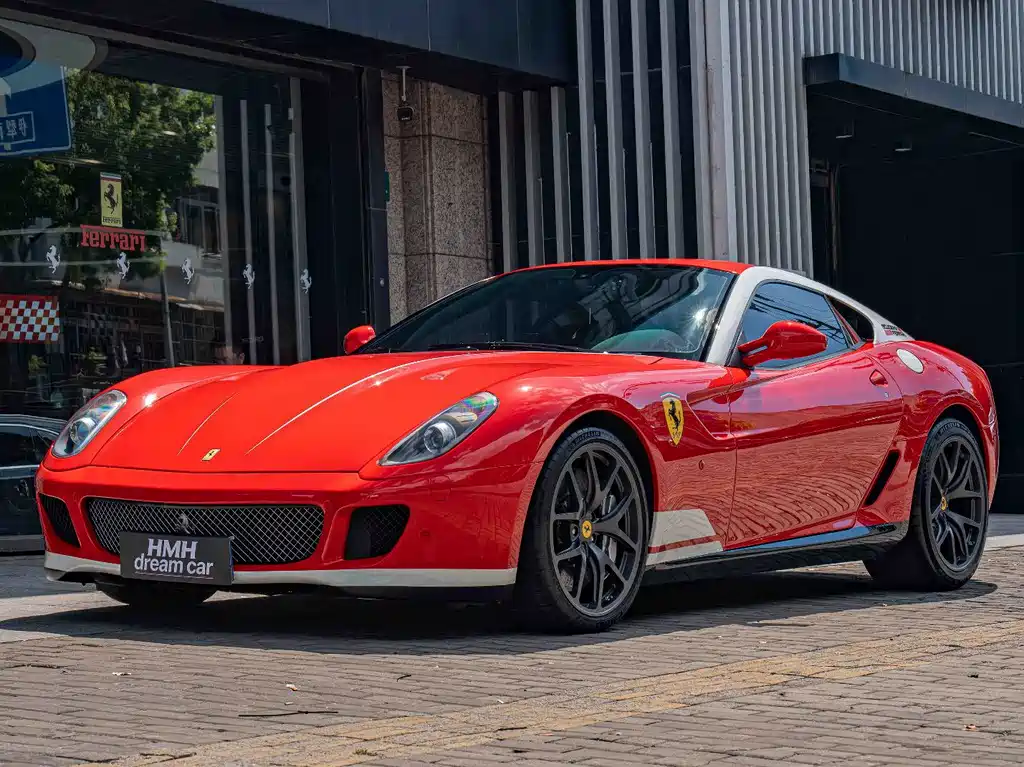 Ferrari 599