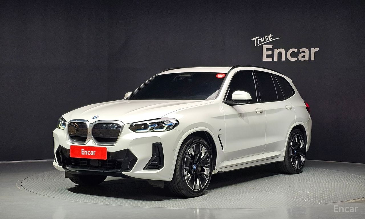 BMW iX3