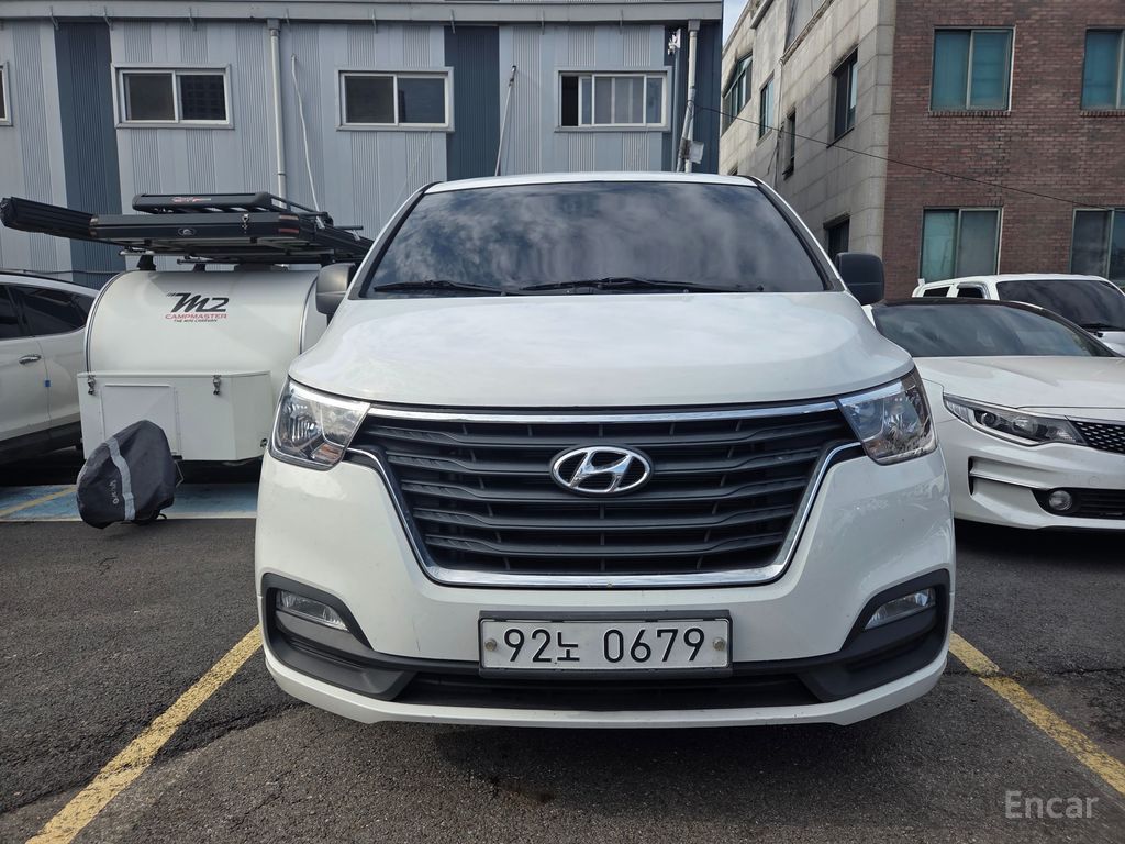 Hyundai Starex