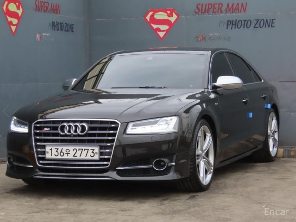 Audi S8