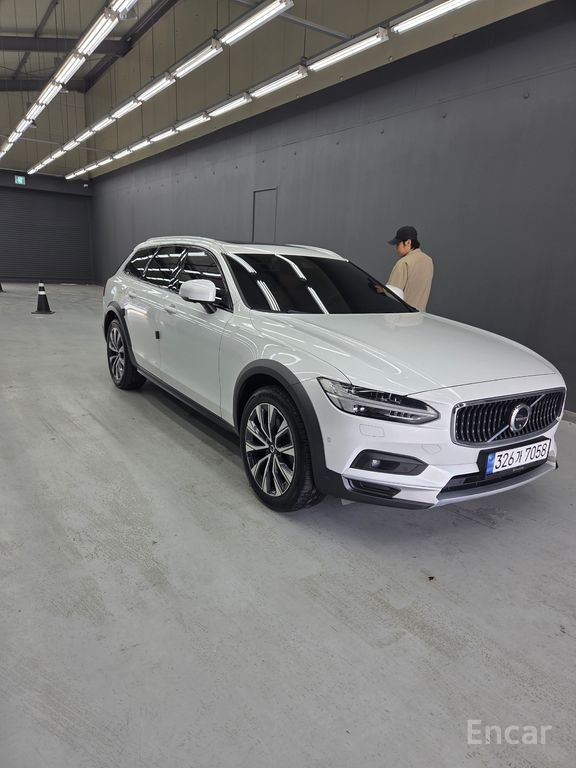 Volvo V90