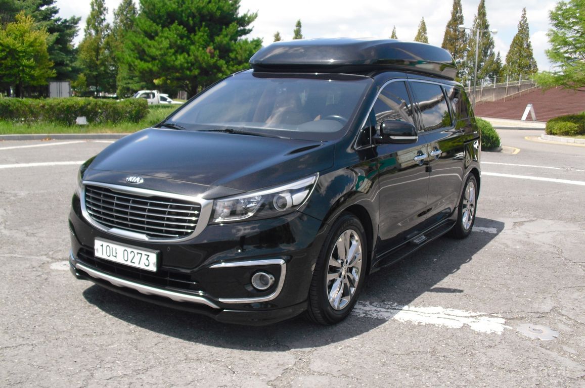 Kia Carnival