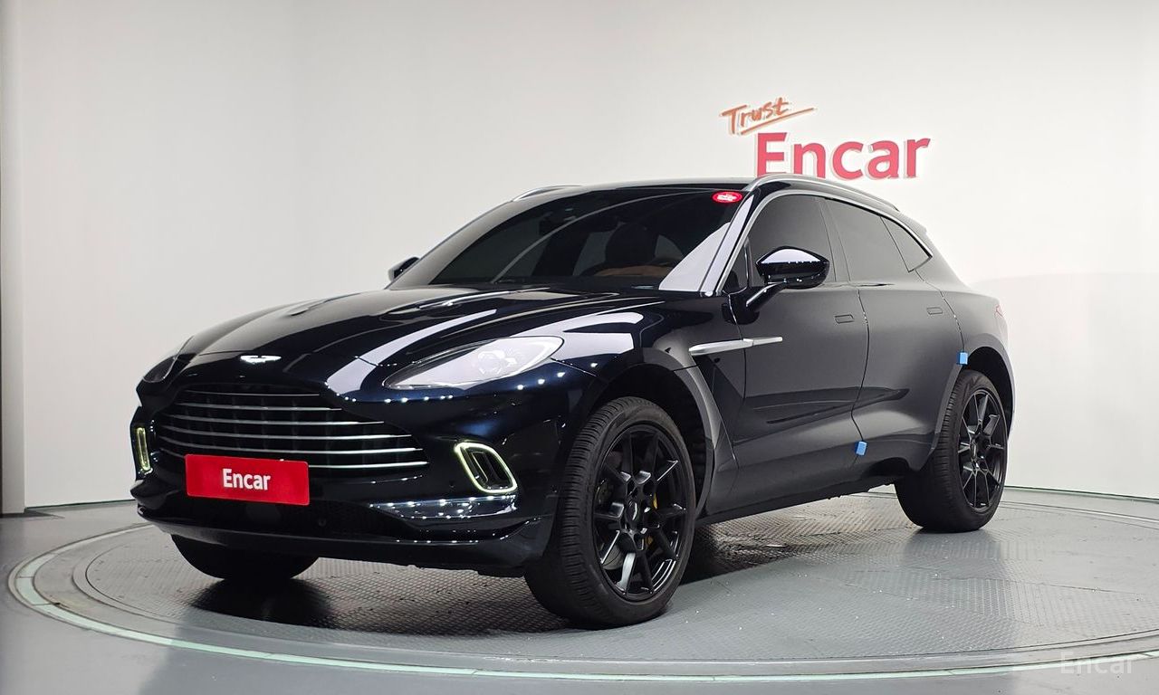 Aston Martin DBX