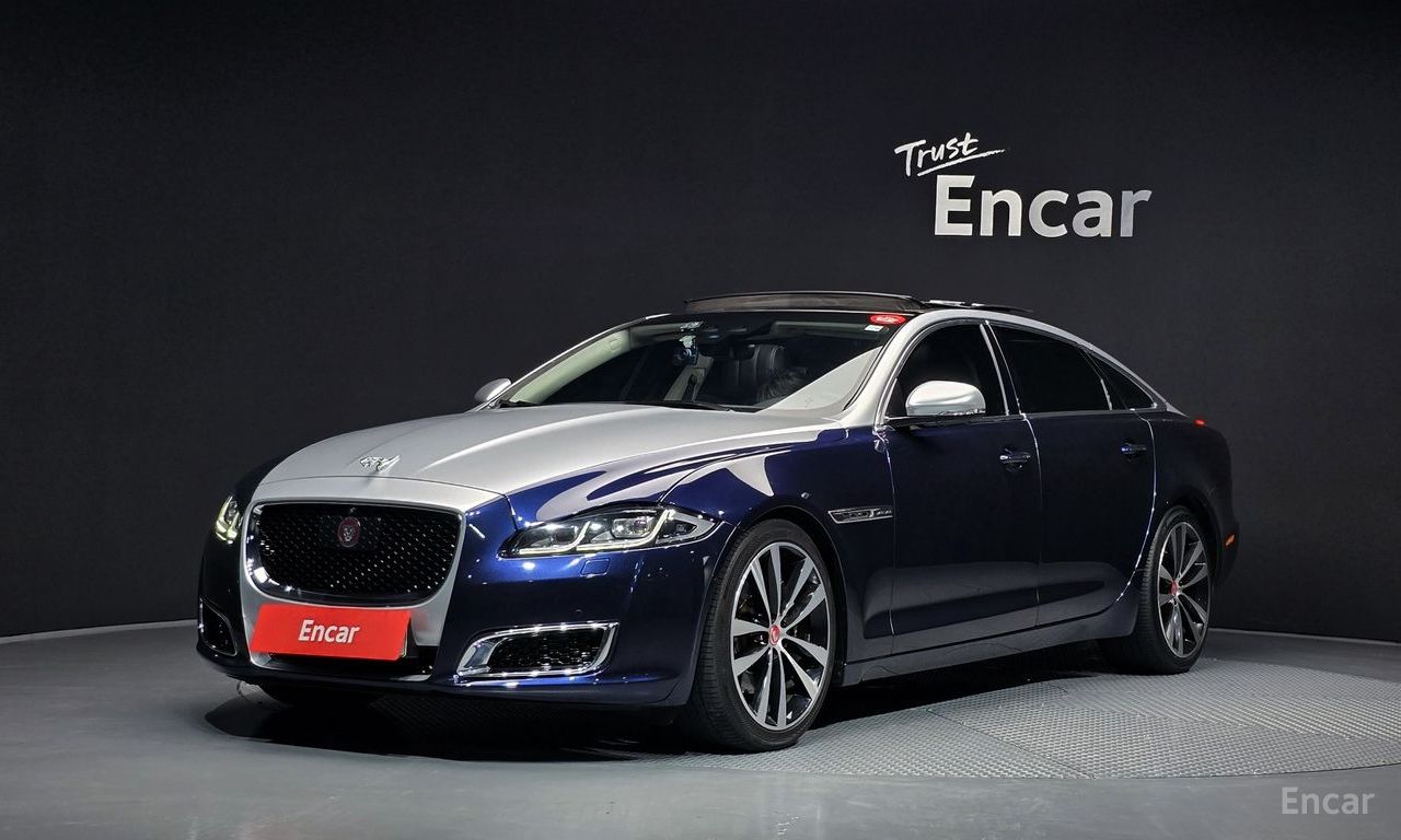 Jaguar XJ