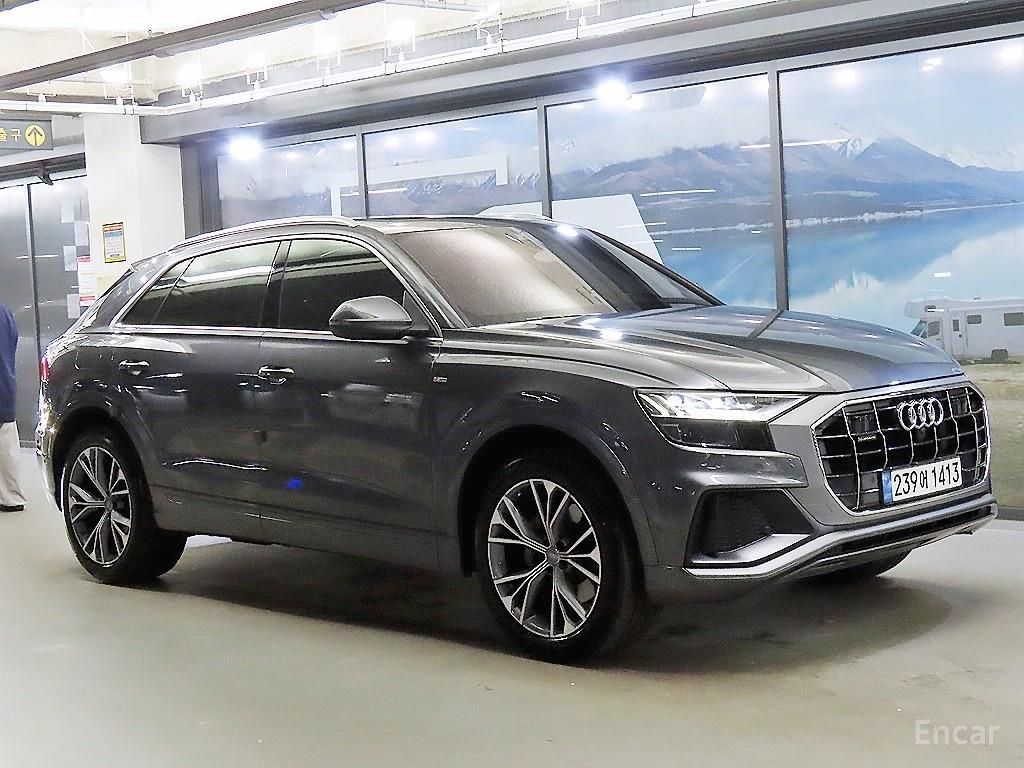 Audi Q8