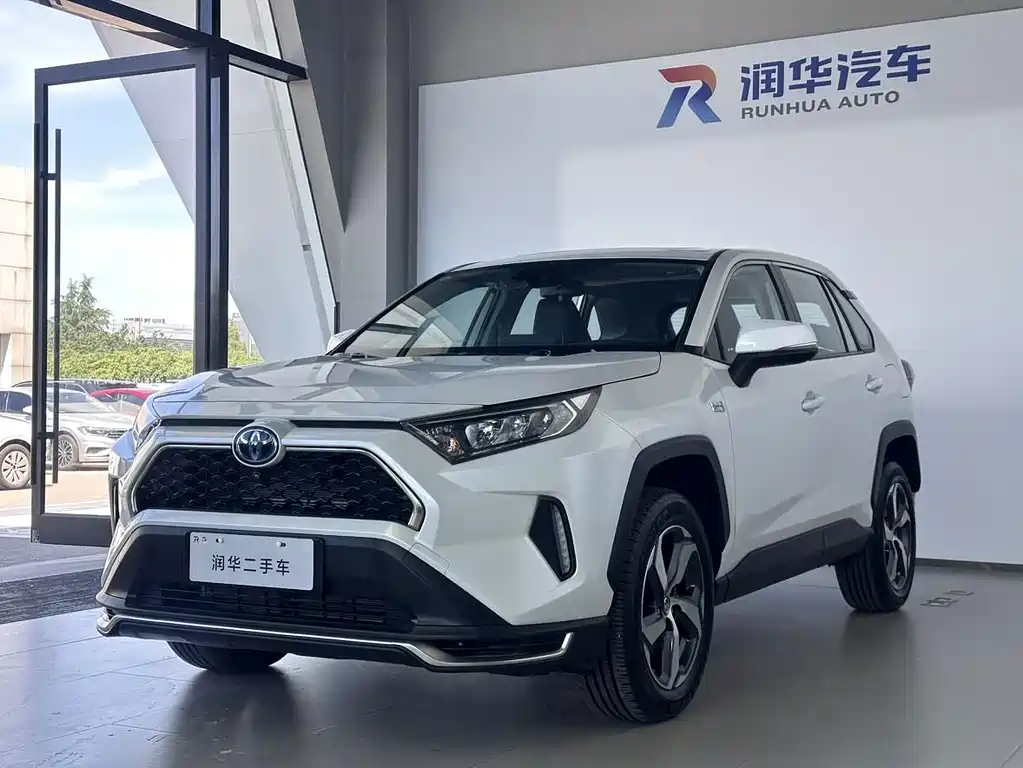 Toyota RAV4 E+