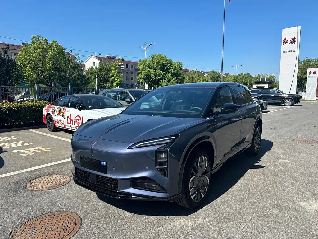 Hongqi 08