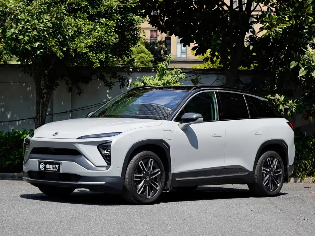 NIO ES6