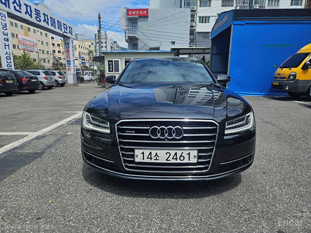 Audi A8