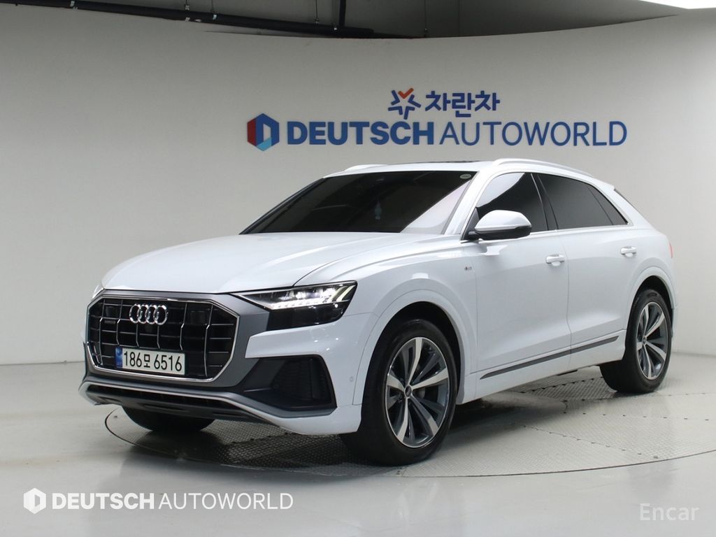 Audi Q8