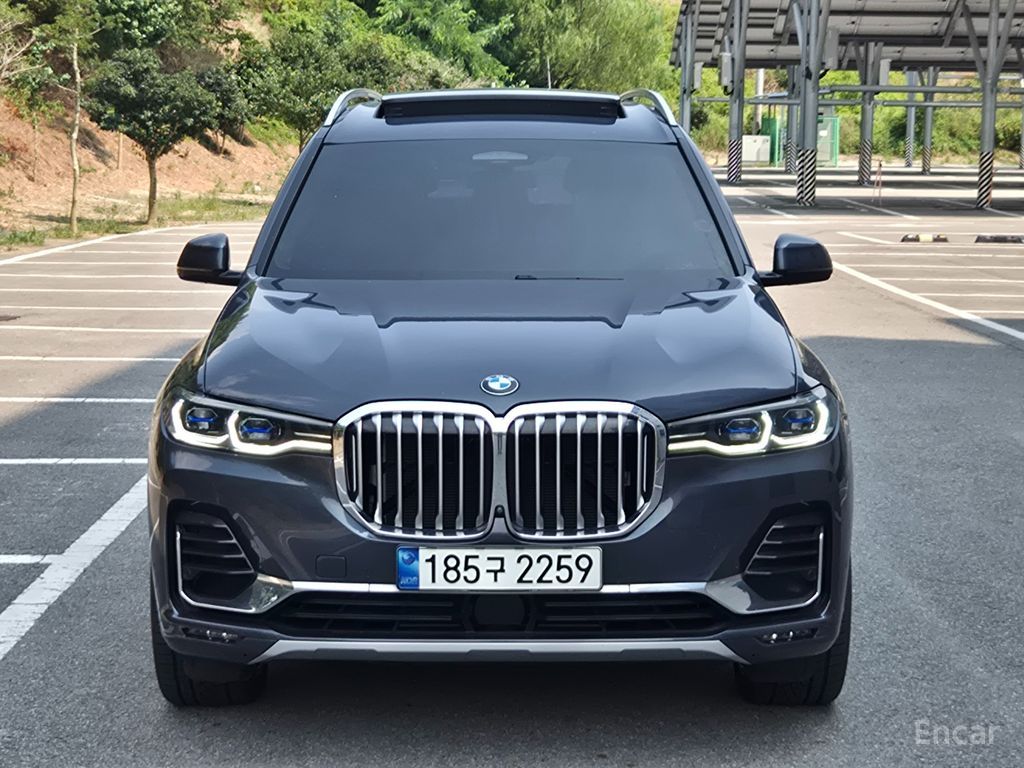 BMW X7