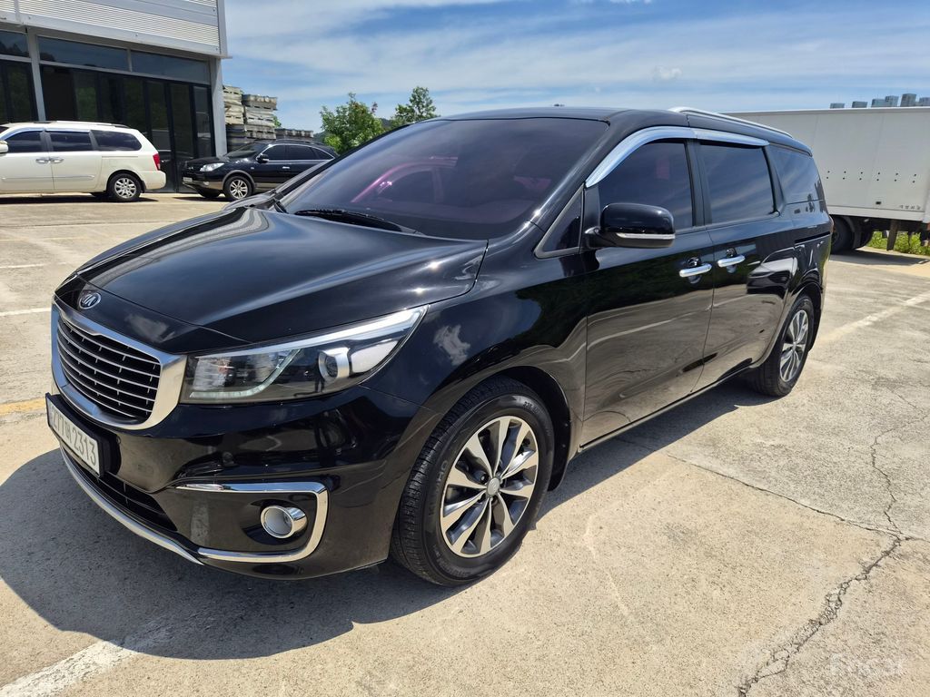 Kia Carnival