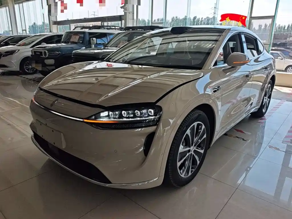 Luxeed R7