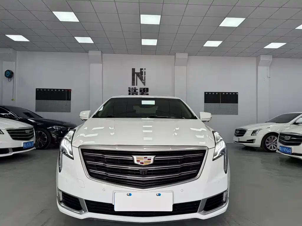 Cadillac XTS