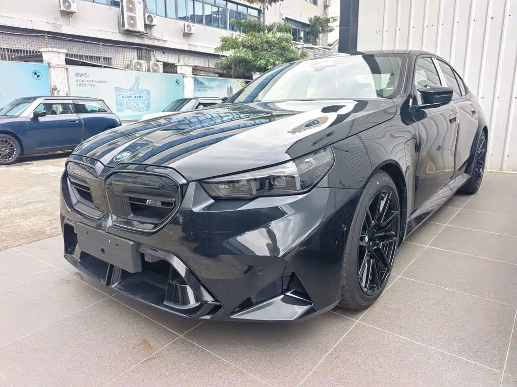 BMW M5