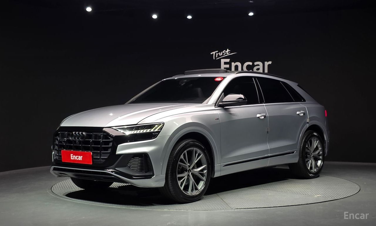 Audi Q8