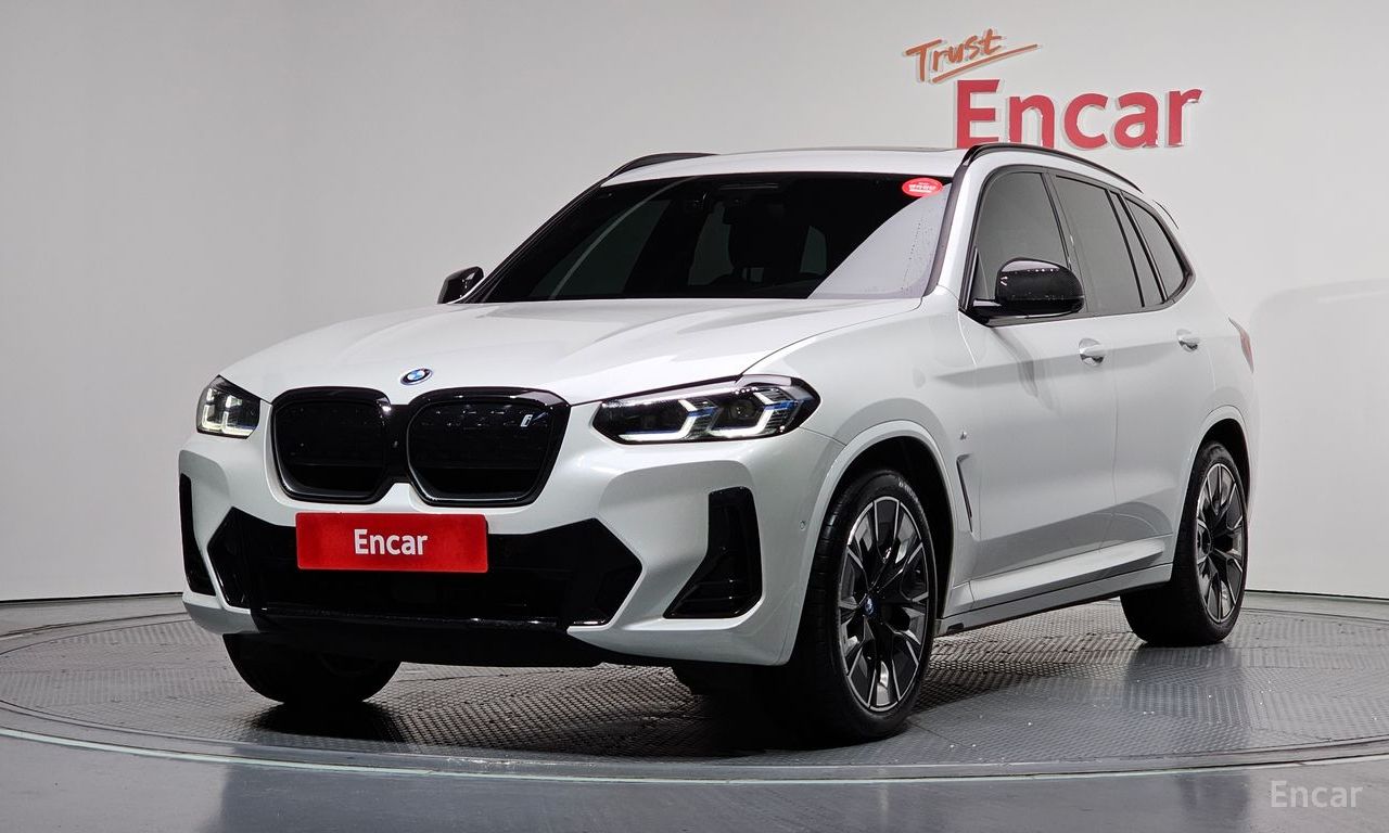 BMW iX3