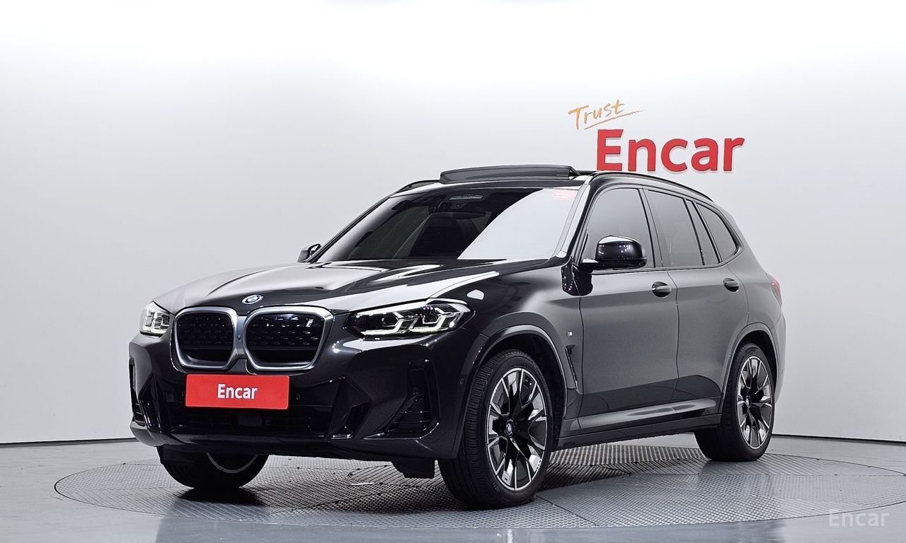 BMW iX3