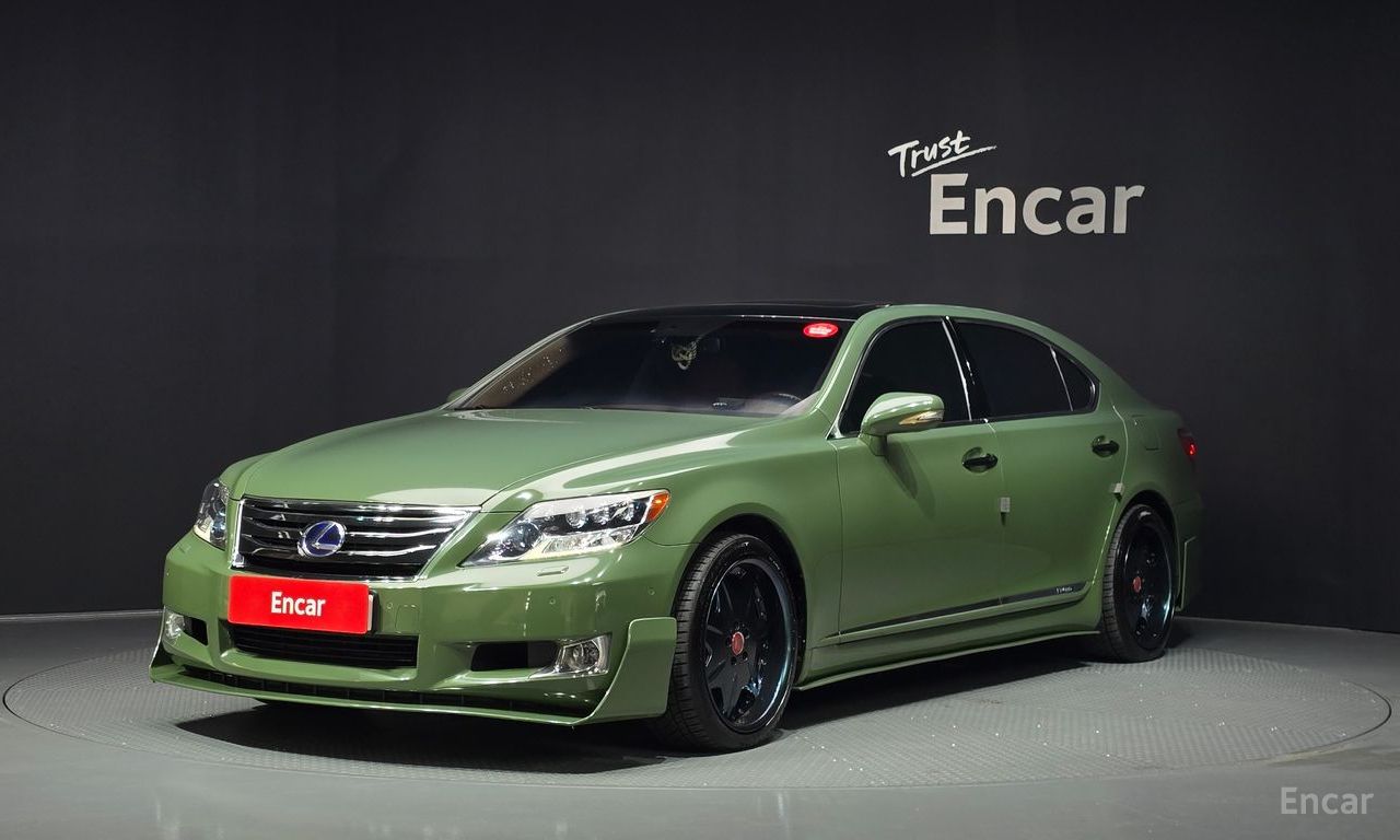 Lexus LS