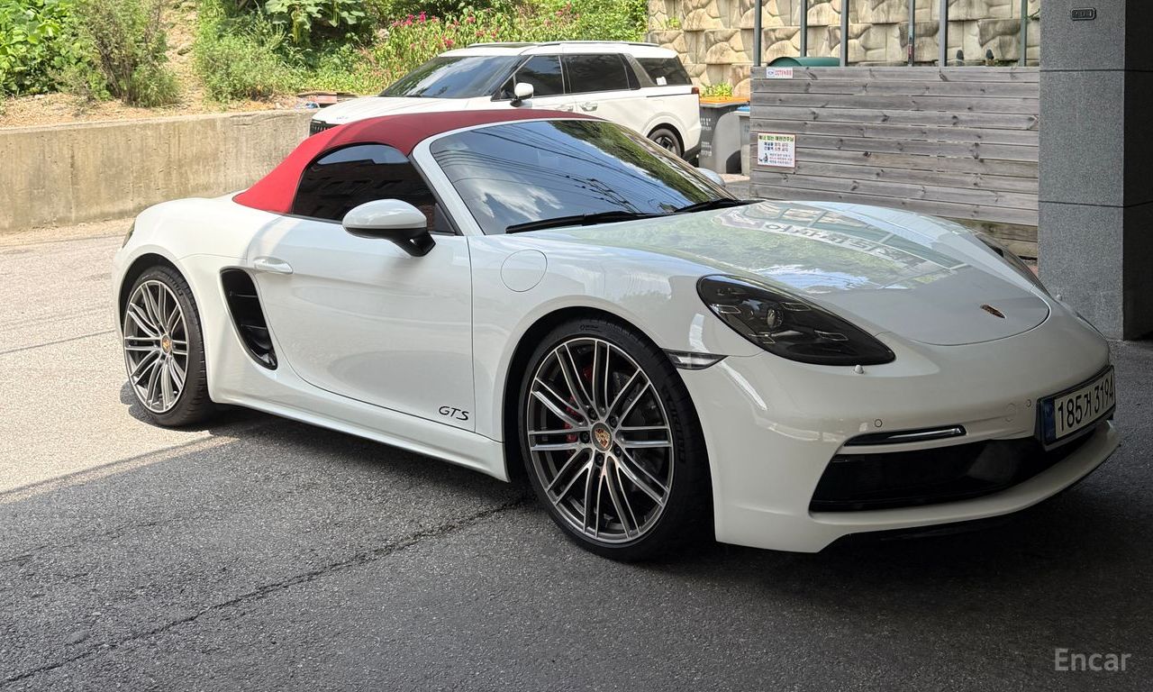 Porsche 718