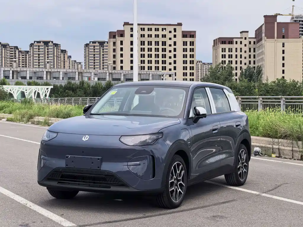 Leapmotor A10