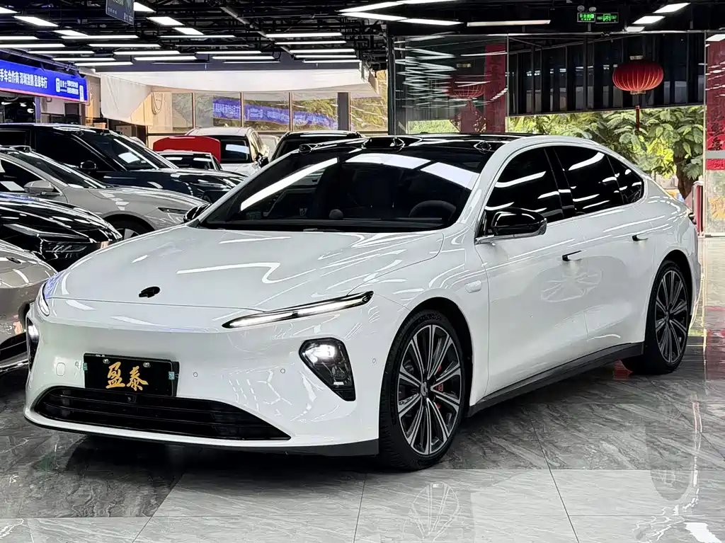 NIO ET7