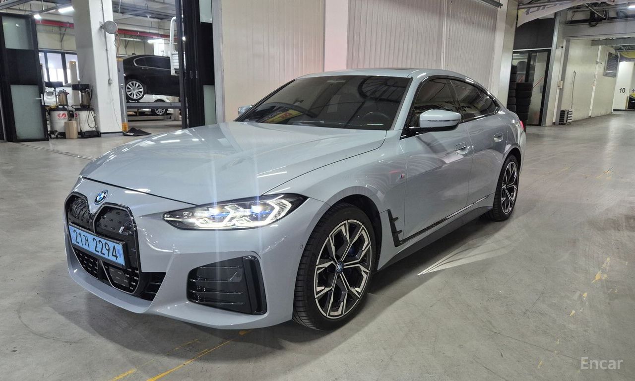 BMW i4