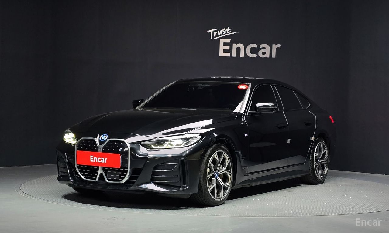 BMW i4
