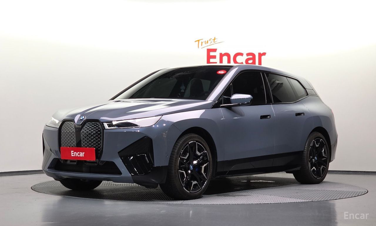 BMW iX