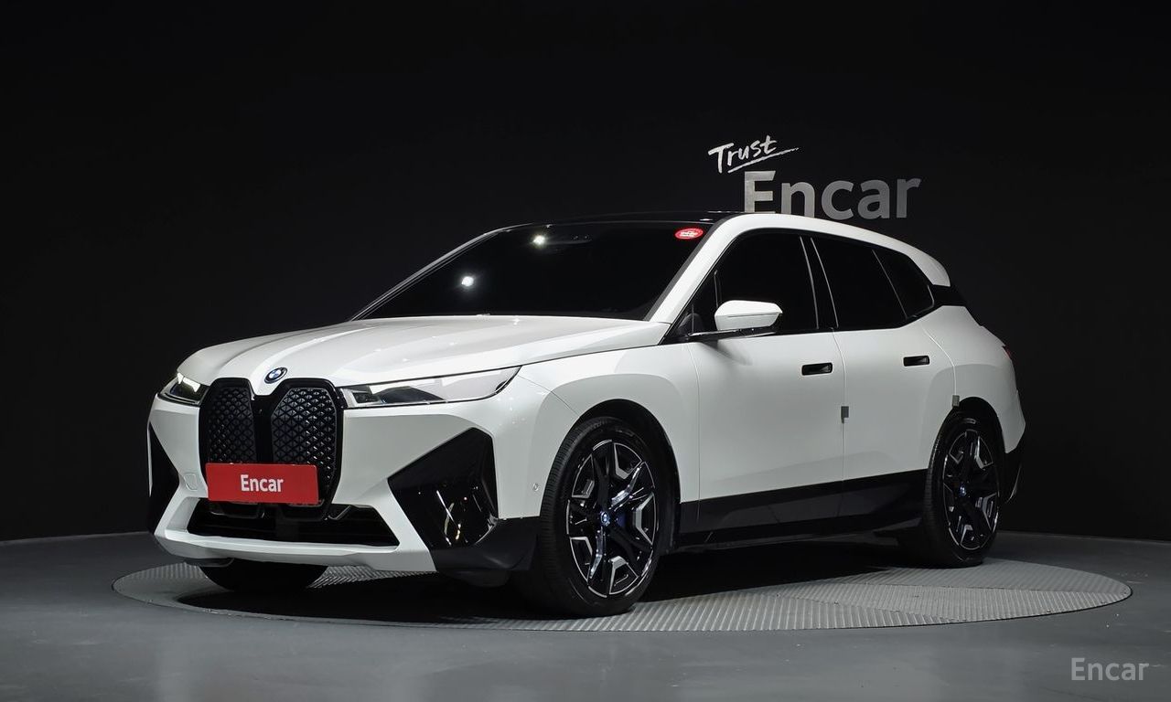 BMW iX