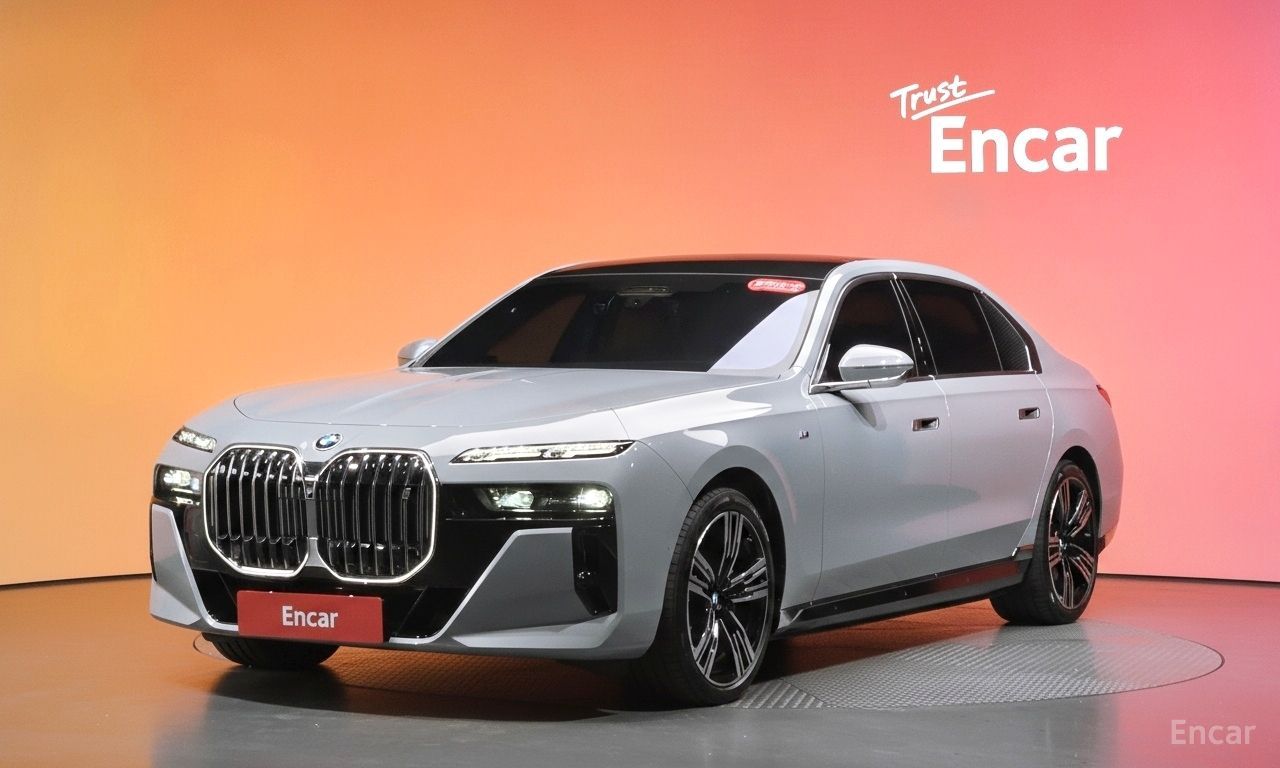 BMW i7