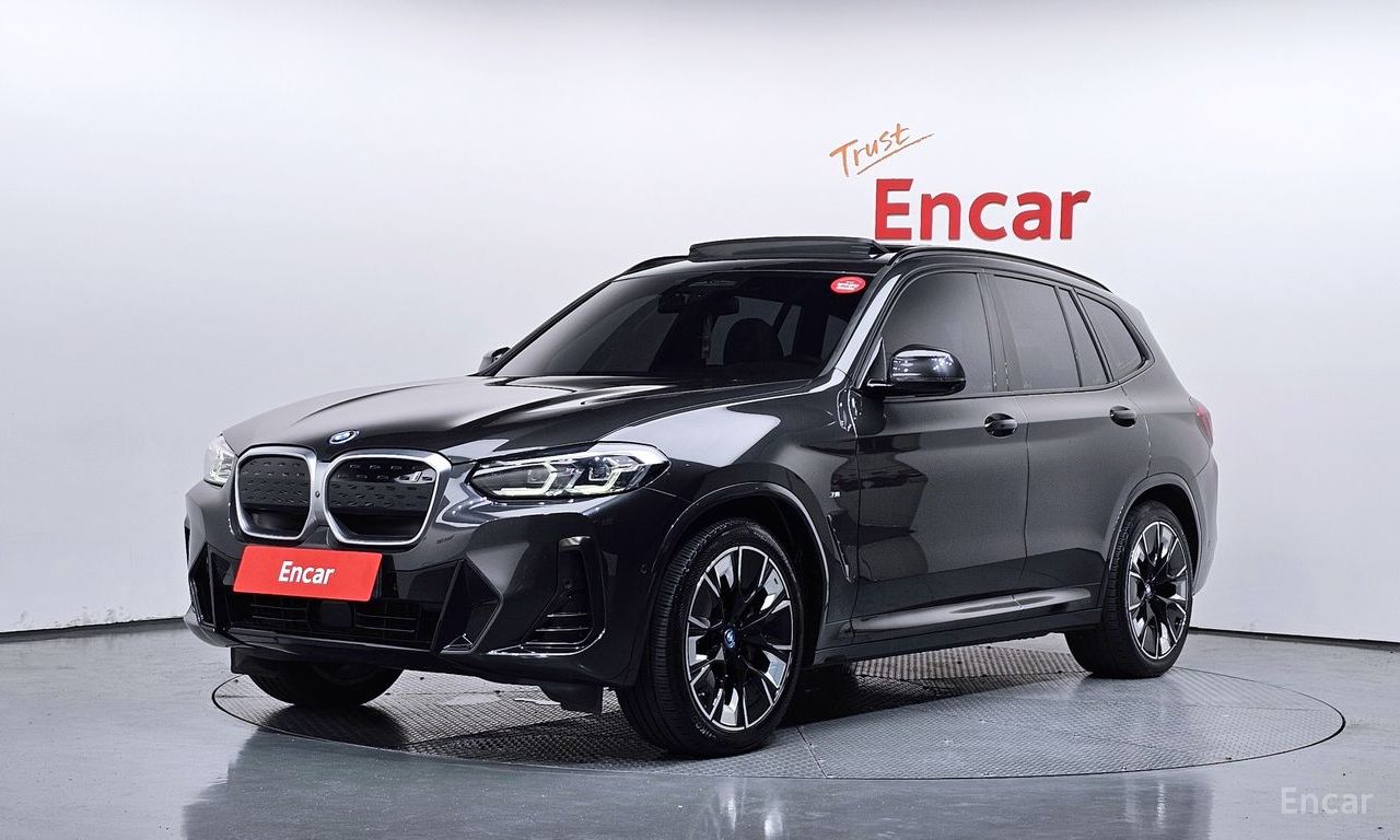 BMW iX3