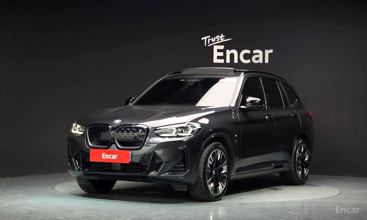 BMW iX3