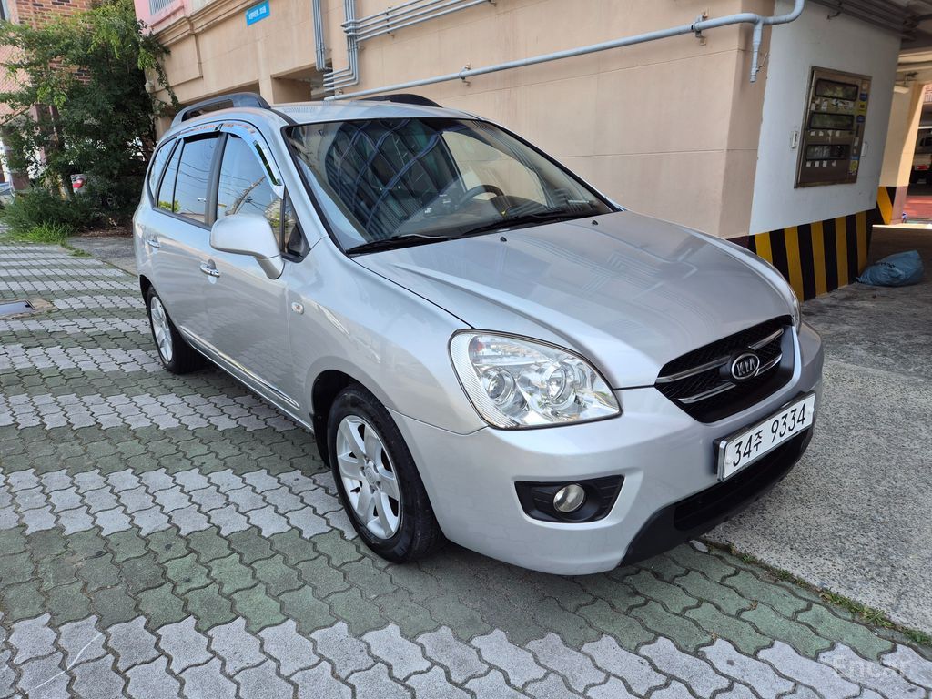 Kia Carens