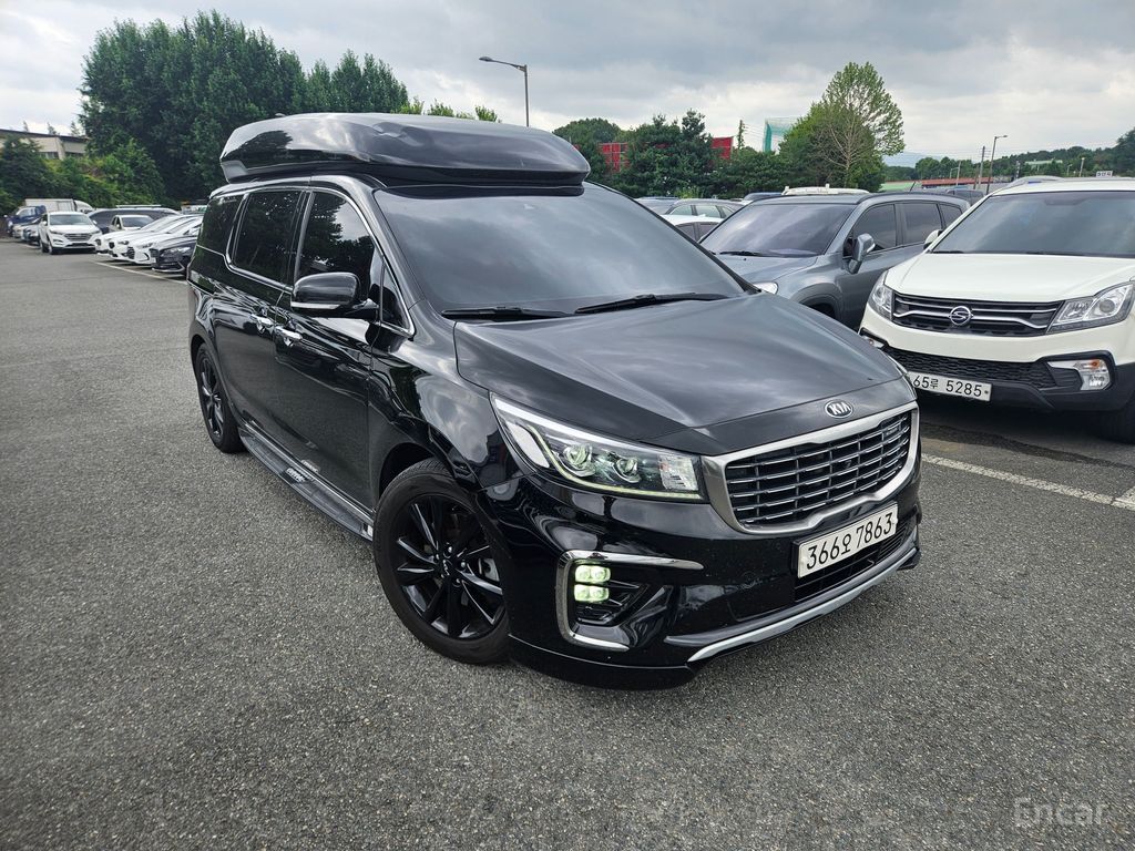 Kia Carnival