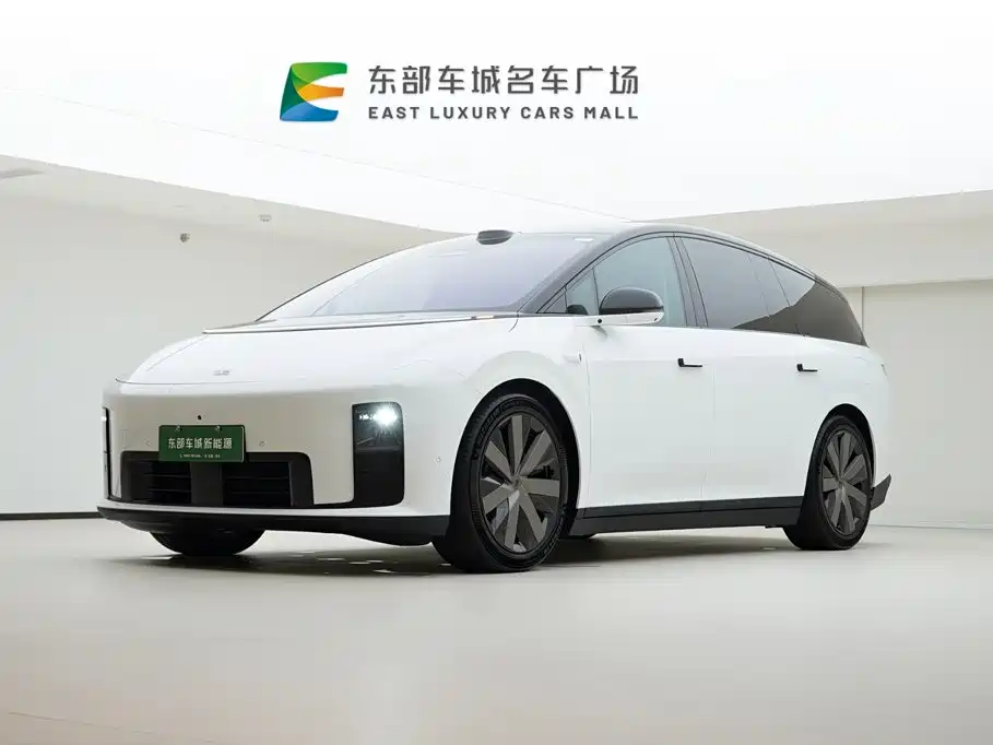 Li Auto i8
