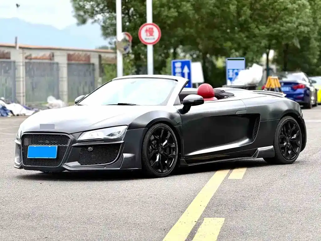 Audi R8