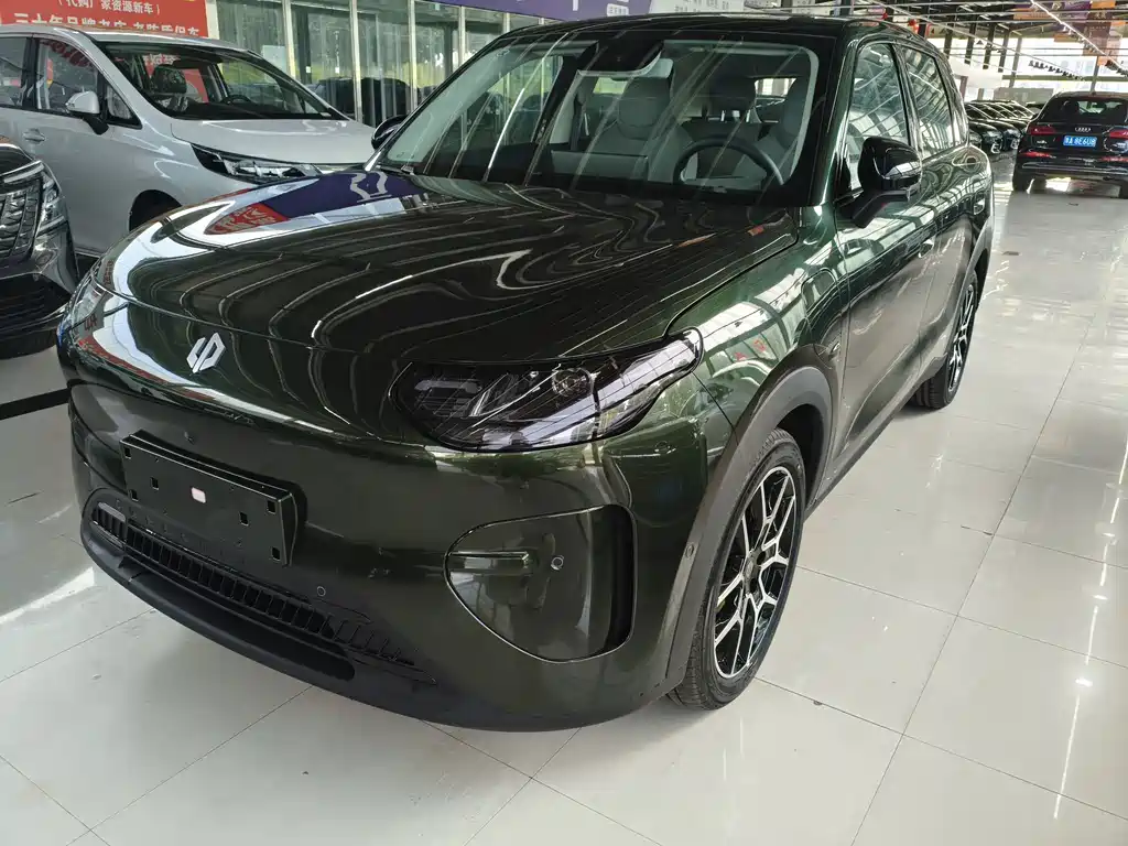 Leapmotor A10
