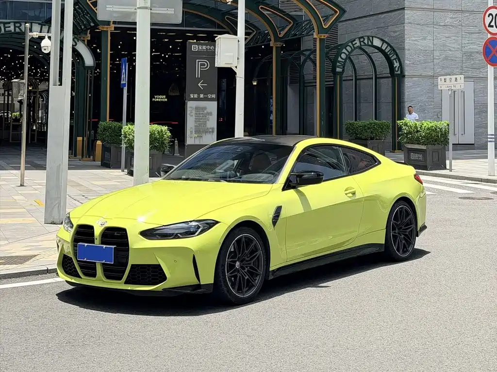 BMW M4
