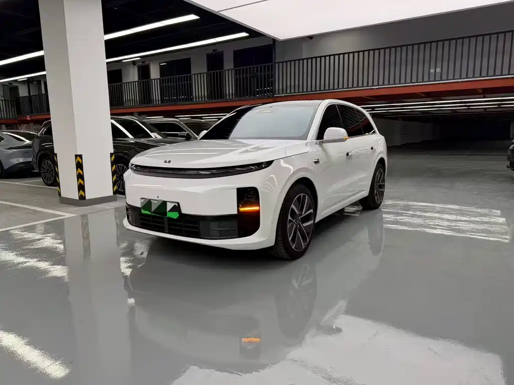 Li Auto L6