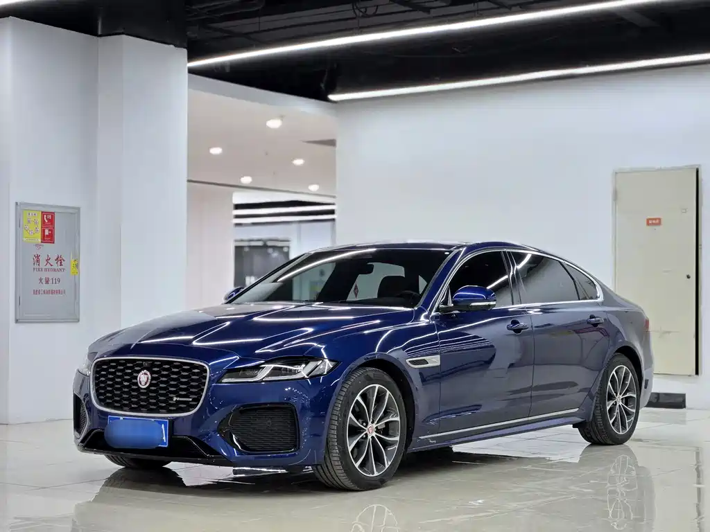 Jaguar XFL