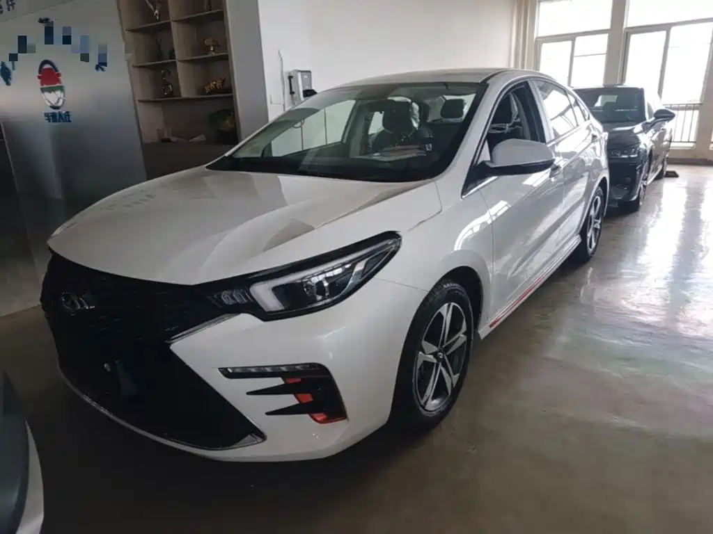 Chery 5 PLUS