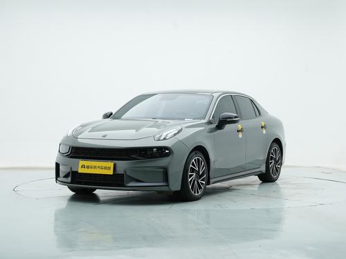 Lynk & Co 03