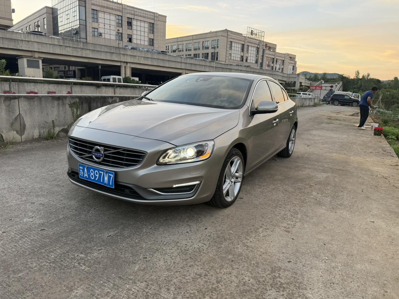 Volvo S60