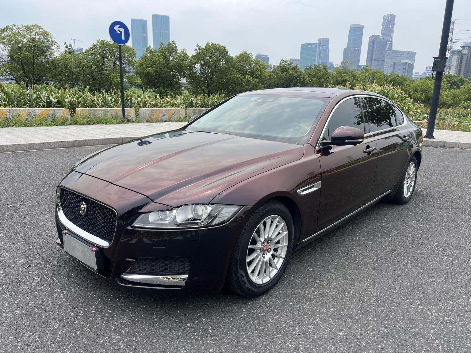 Jaguar XFL
