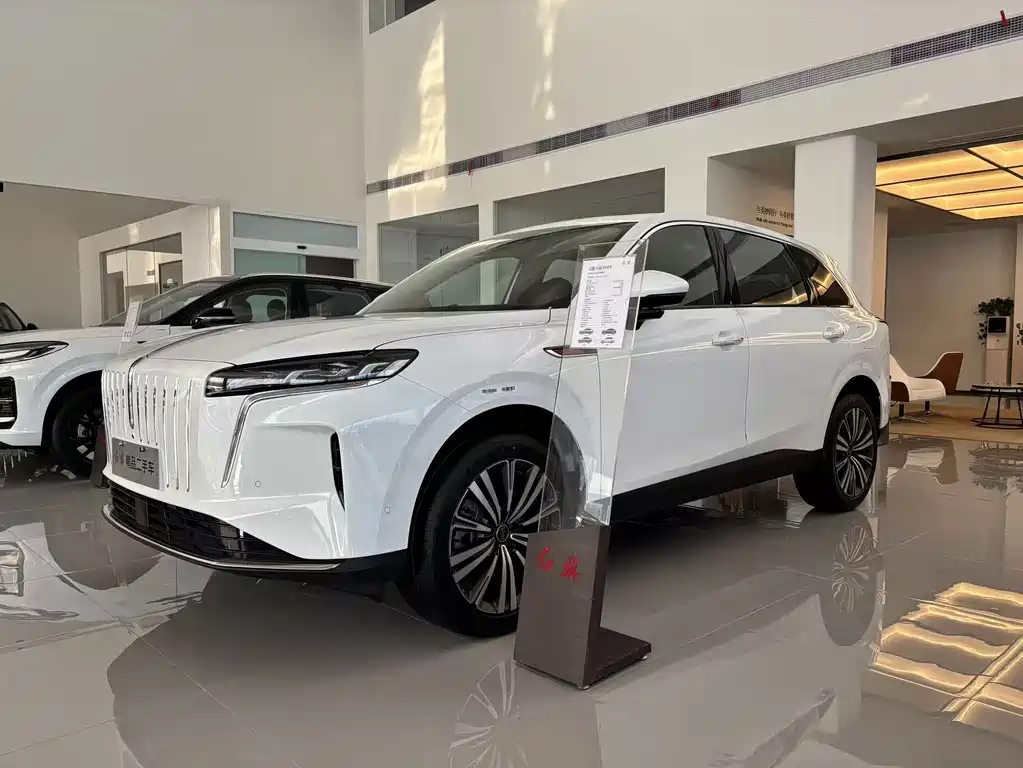 Hongqi HS6 PHEV